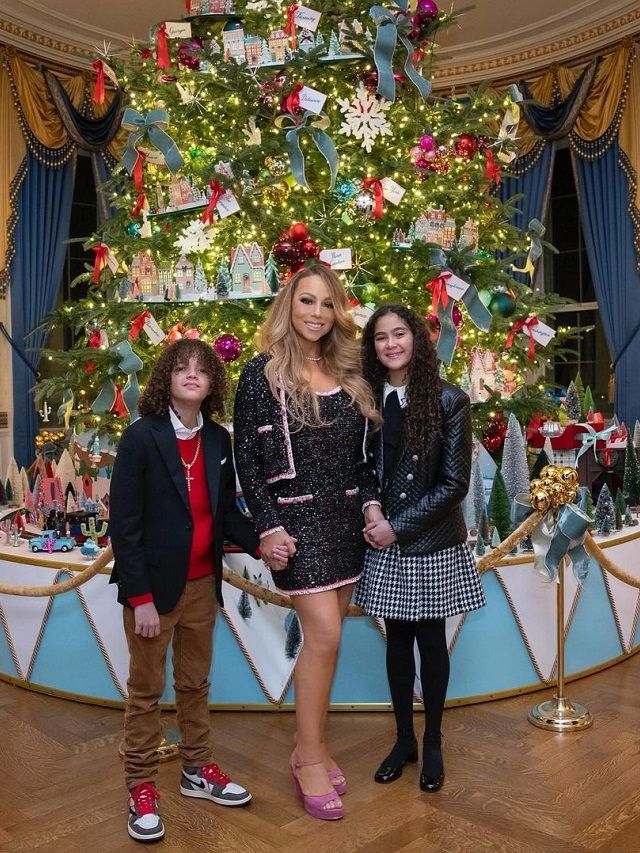 Mariah Carey Visita Casa Branca E Posta Fotos Em Rvore De Natal Veja