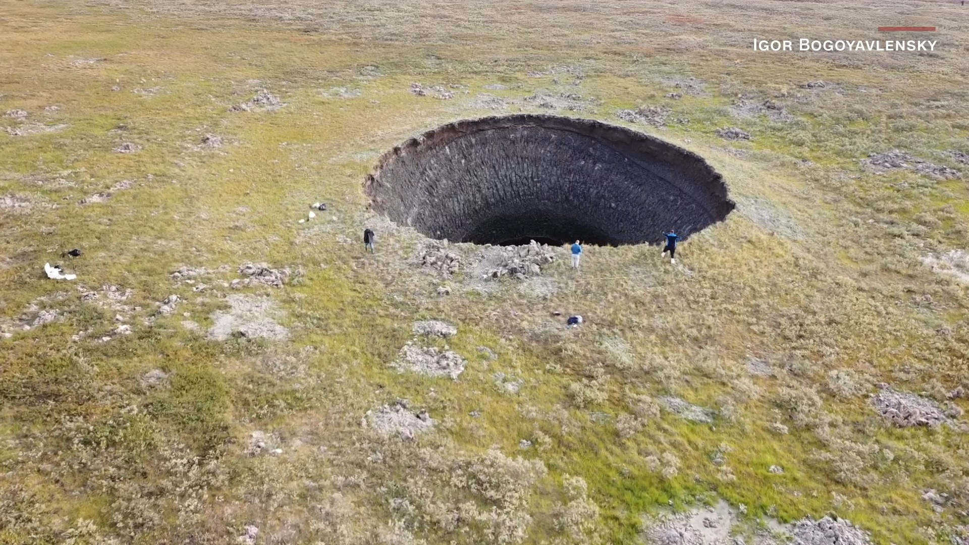 Cratera gigante na Sibéria | Web Stories CNN Brasil
