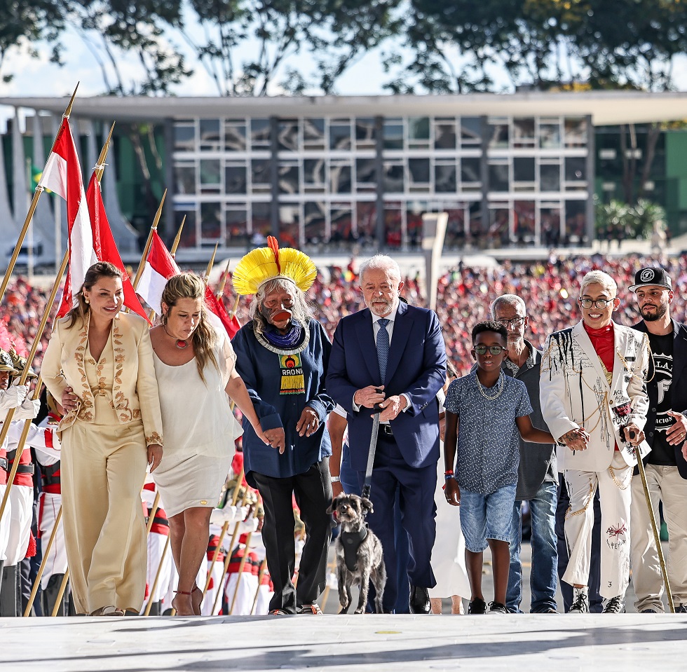 A mensagem da roupa escolhida por Janja para a posse de Lula