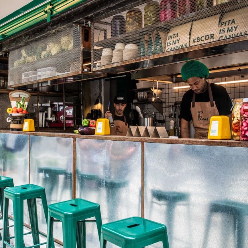 Novidade no Rio, Balcão leva comida de rua israelense a Copacabana