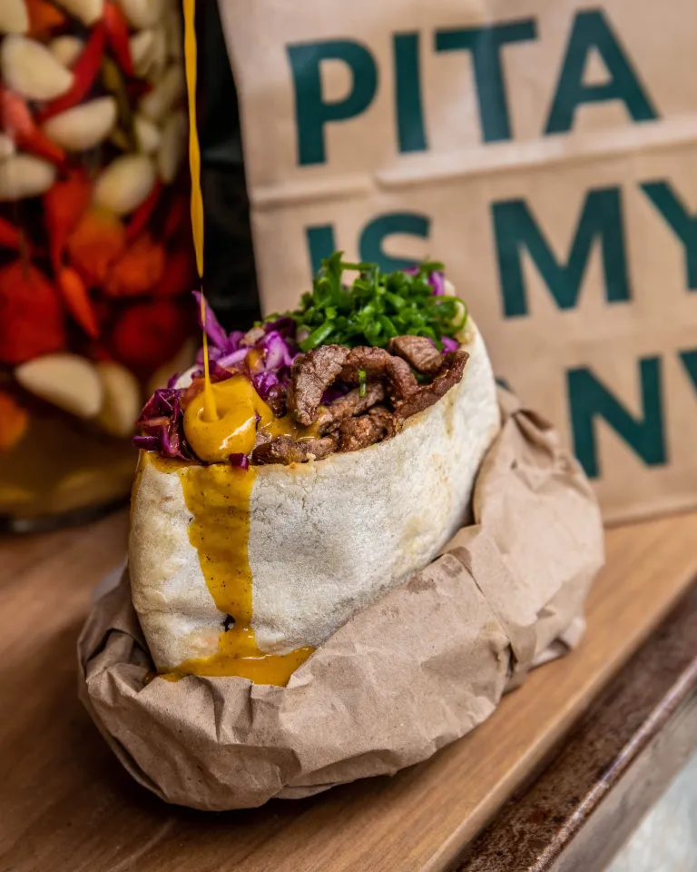 Novidade no Rio, Balcão leva comida de rua israelense a Copacabana