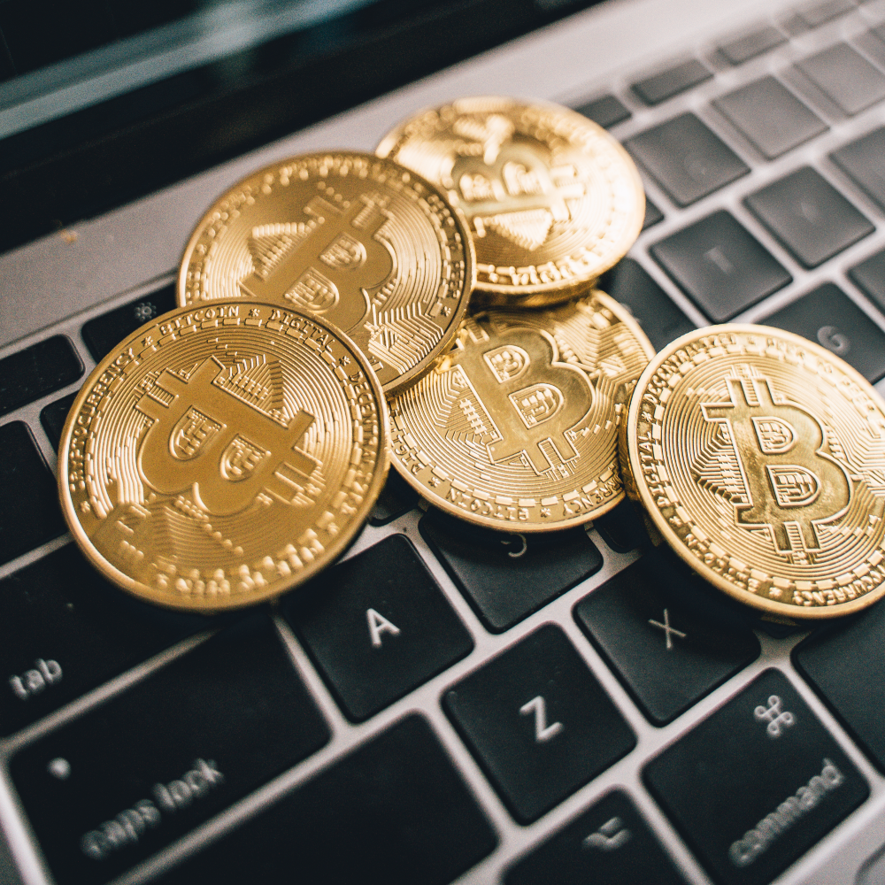 Confira por que Steve Jobs é apontado como o criador do Bitcoin | Web  Stories CNN Brasil