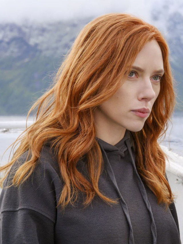 Sigaret chekayotgan qinning surati