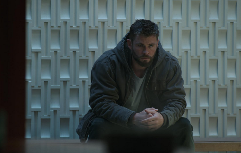 Chris Hemsworth diz estar cansado de fazer Thor e diz que filme é “bobo  demais”
