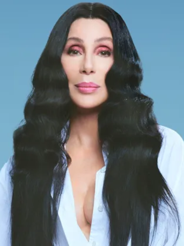 Cher anuncia novo álbum, o seu primeiro de Natal Web Stories CNN Brasil