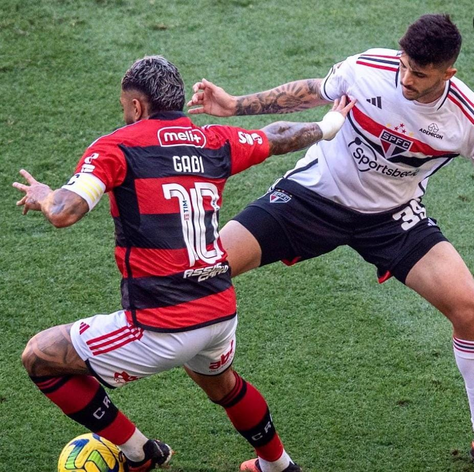 Renda de Flamengo x São Paulo é a maior da história do futebol brasileiro,  e leva vaias