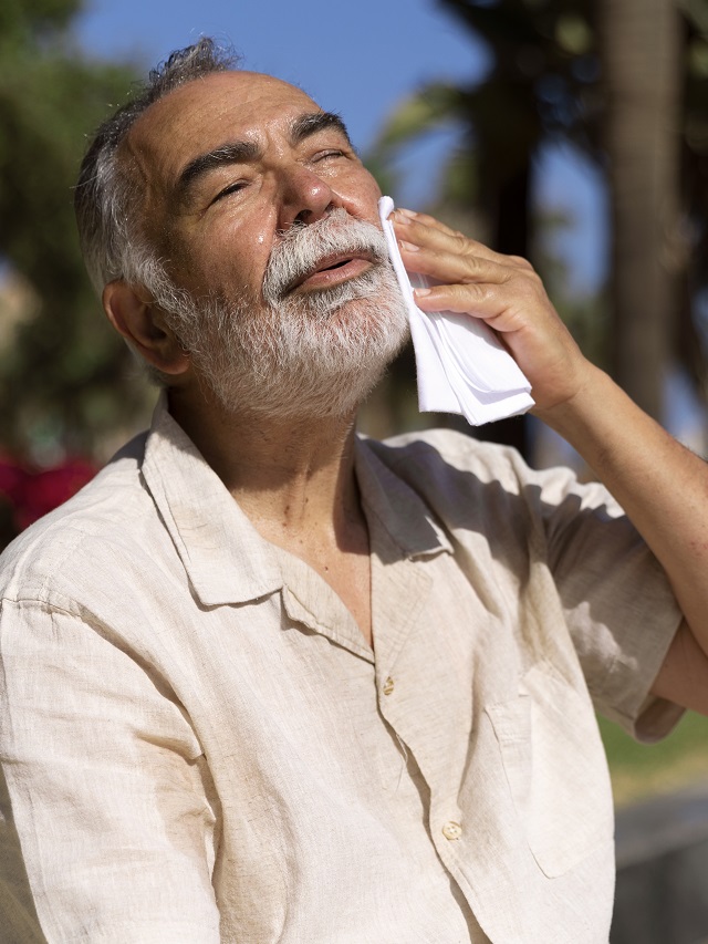 Mais velhos têm maior risco de desidratação no calor