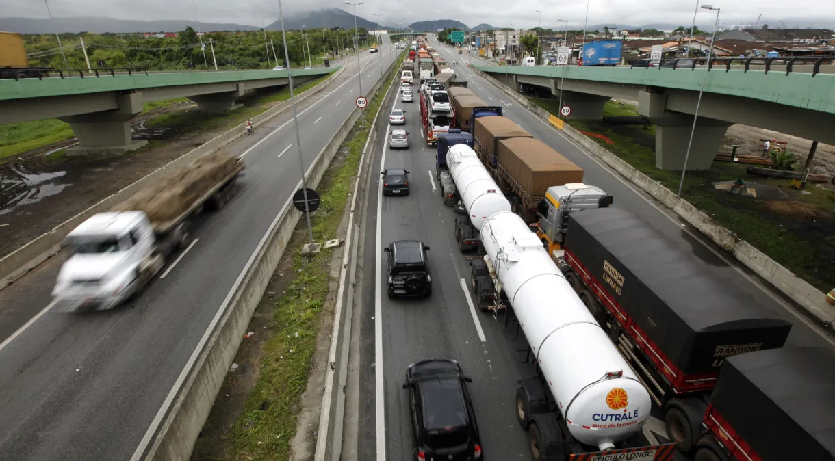 67,5% das rodovias brasileiras estão em más condições, segundo CNT