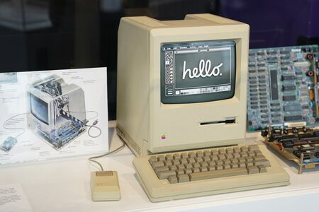Macintosh, primeiro computador da Apple, faz 40 anos | Web Stories
