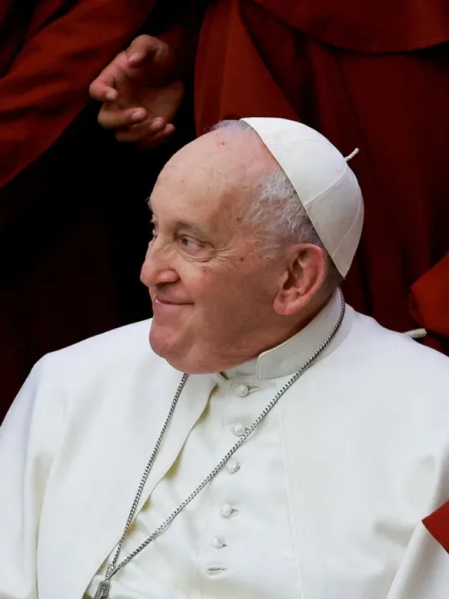 Papa Francisco reflete sobre sua vida e mortalidade em novo livro
