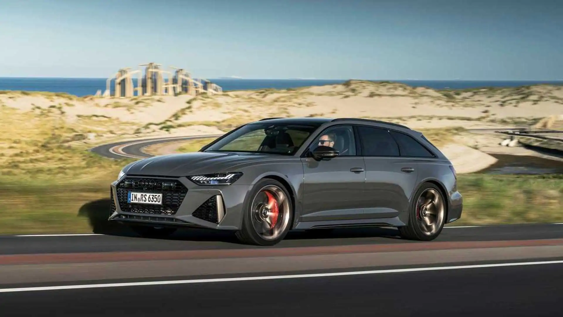 Audi lança no Brasil perua com potência de superesportivo