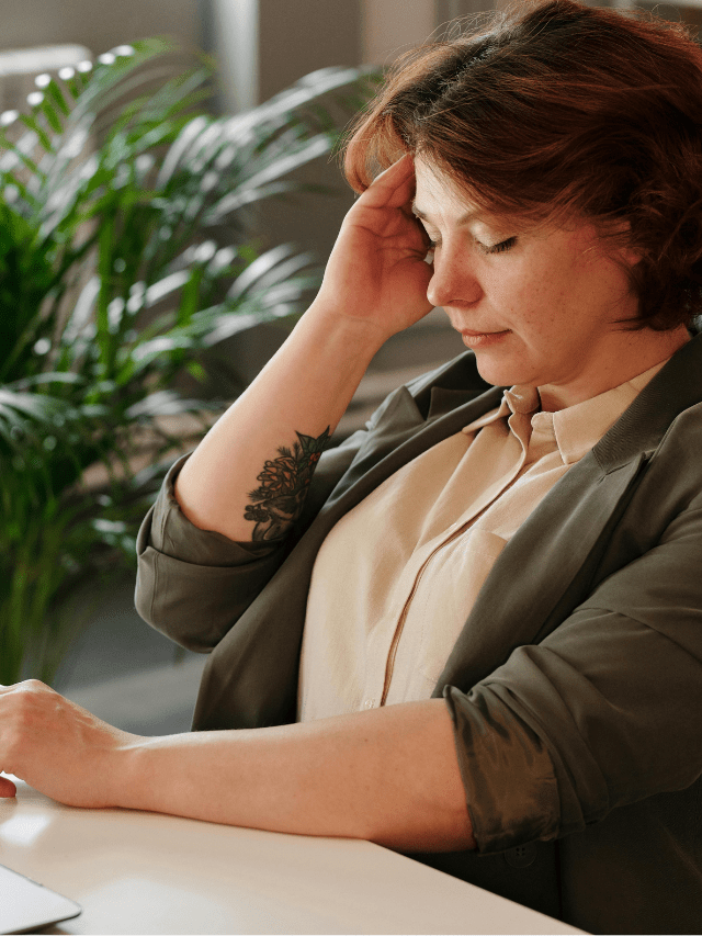 Uso excessivo de analgésicos agrava enxaqueca e aumenta incapacidade