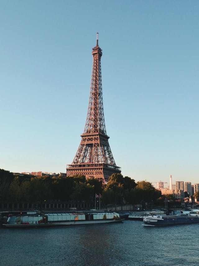 Ingresso para visitar a Torre Eiffel vai ficar mais caro