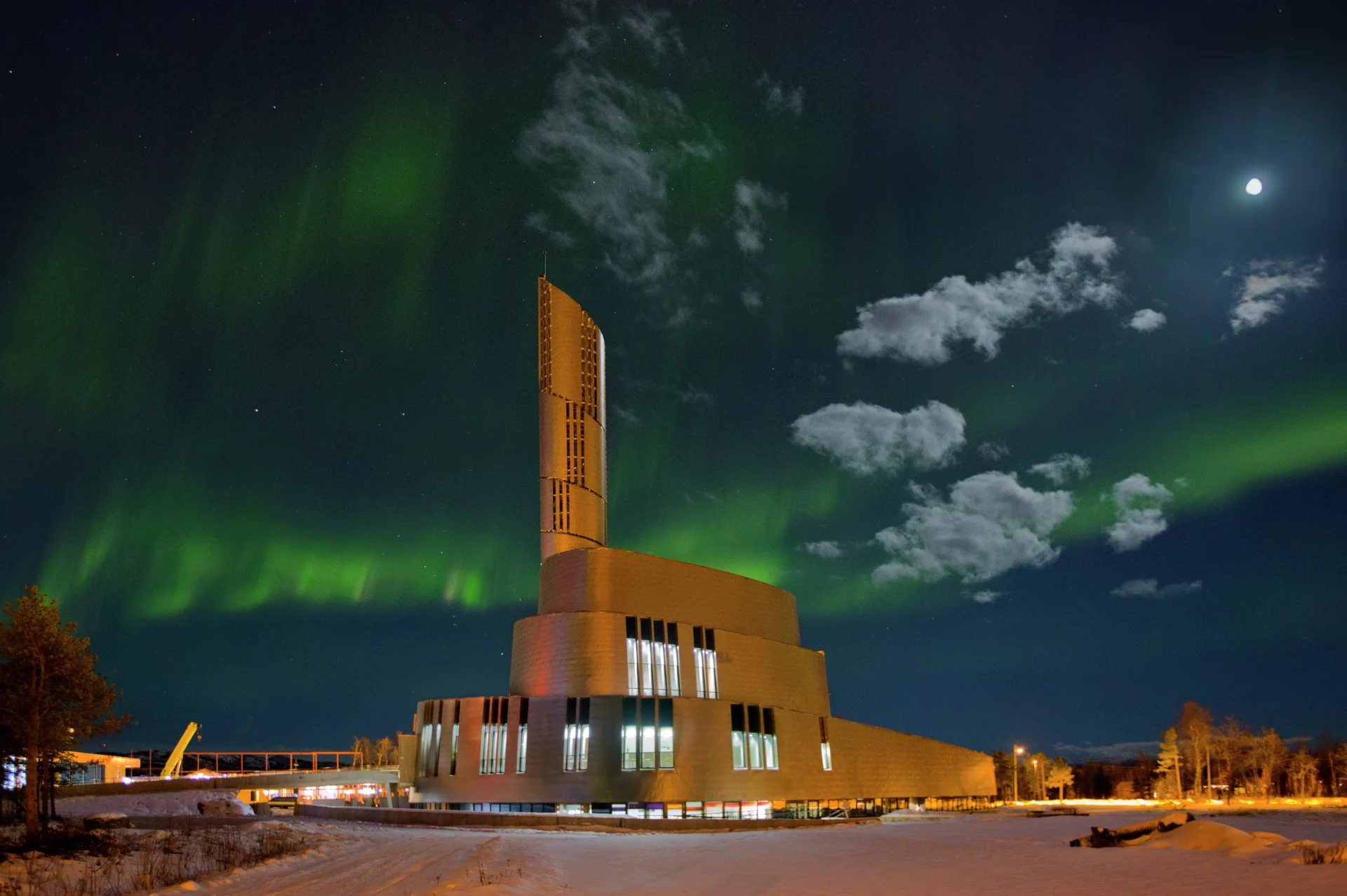 Cidade da Noruega tem catedral dedicada à Aurora Boreal