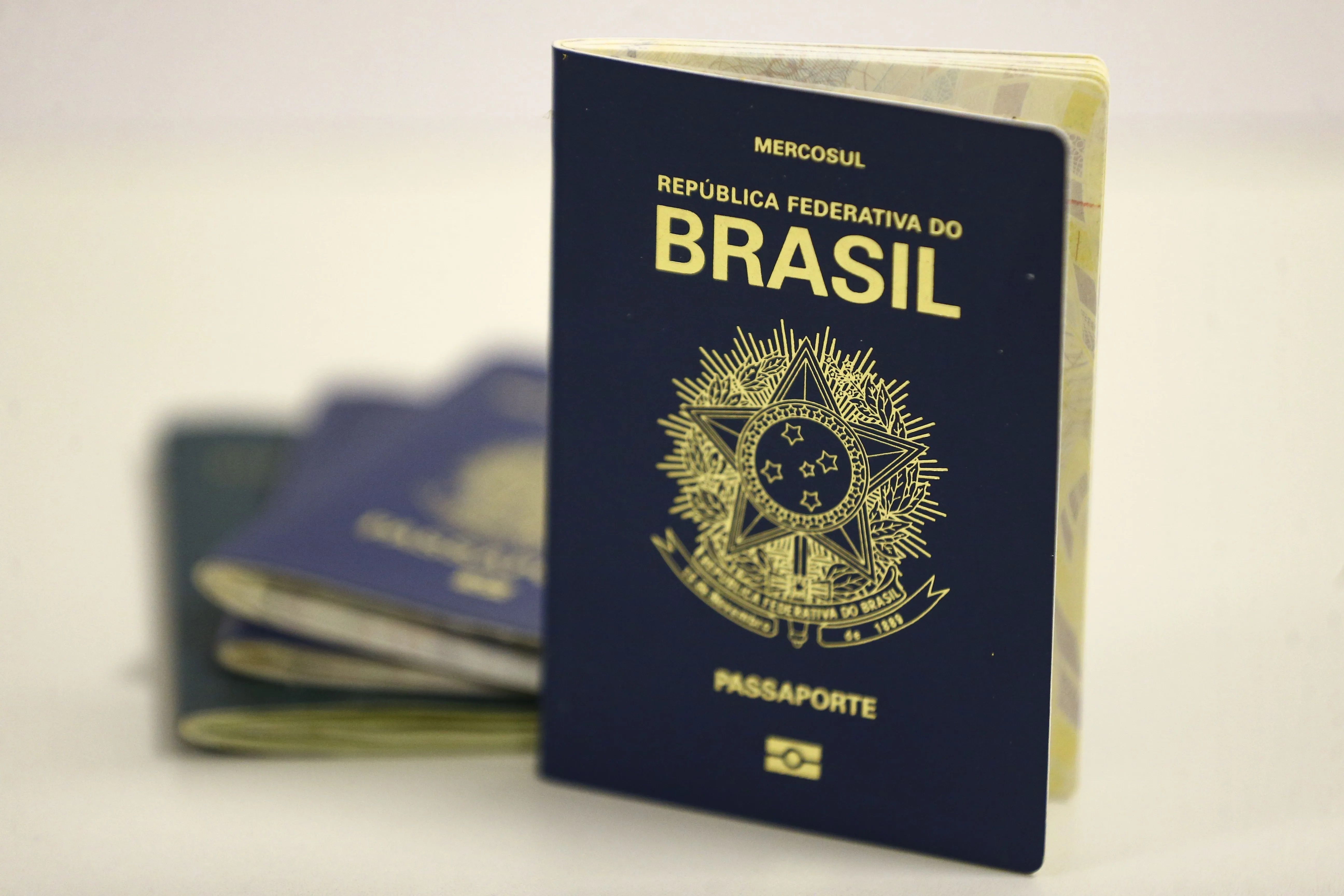 Passaporte brasileiro é o 17º mais forte do mundo em 2024; veja lista