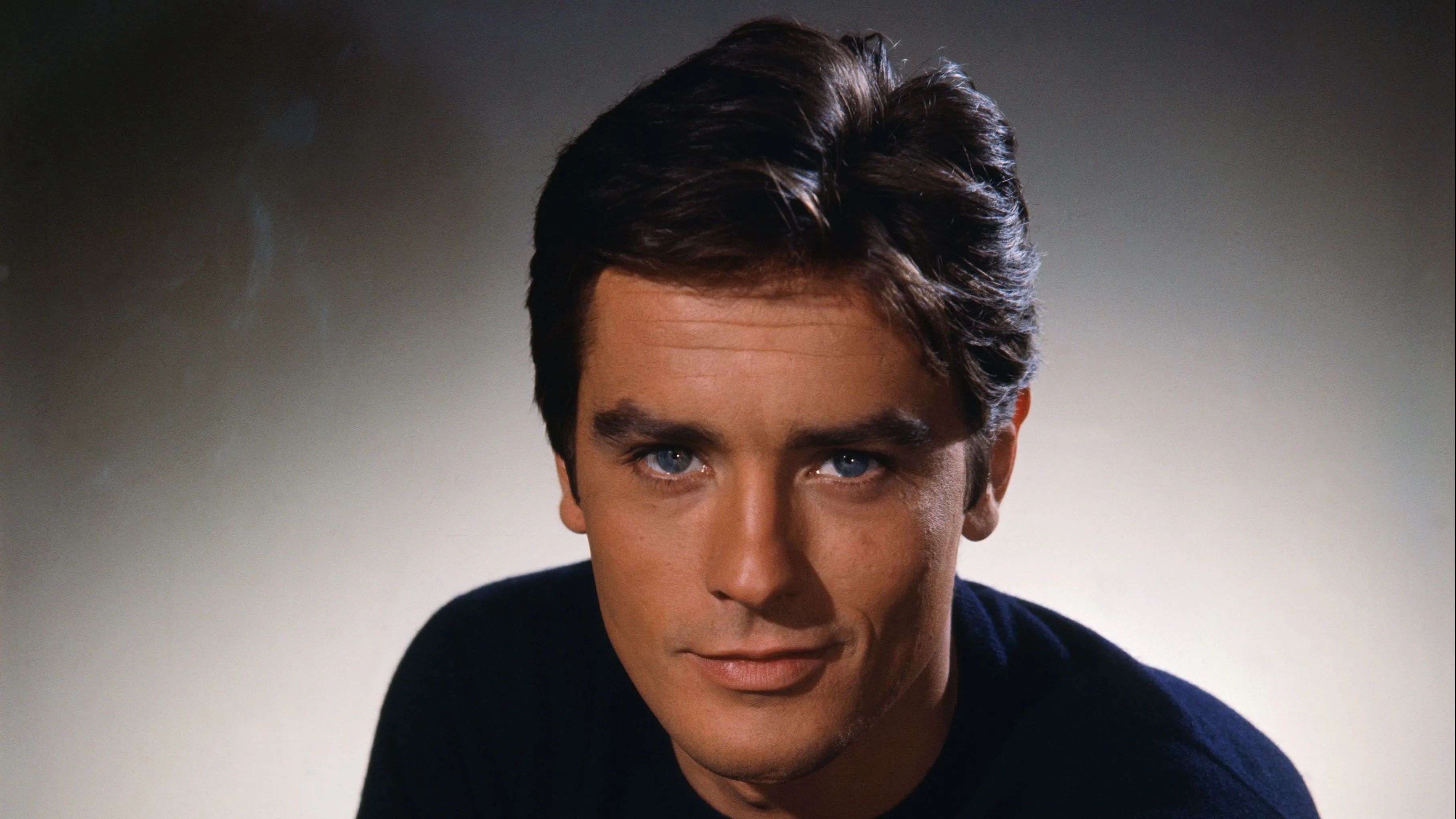 Alain Delon foi símbolo sexual e estrelou mais de 90 filmes