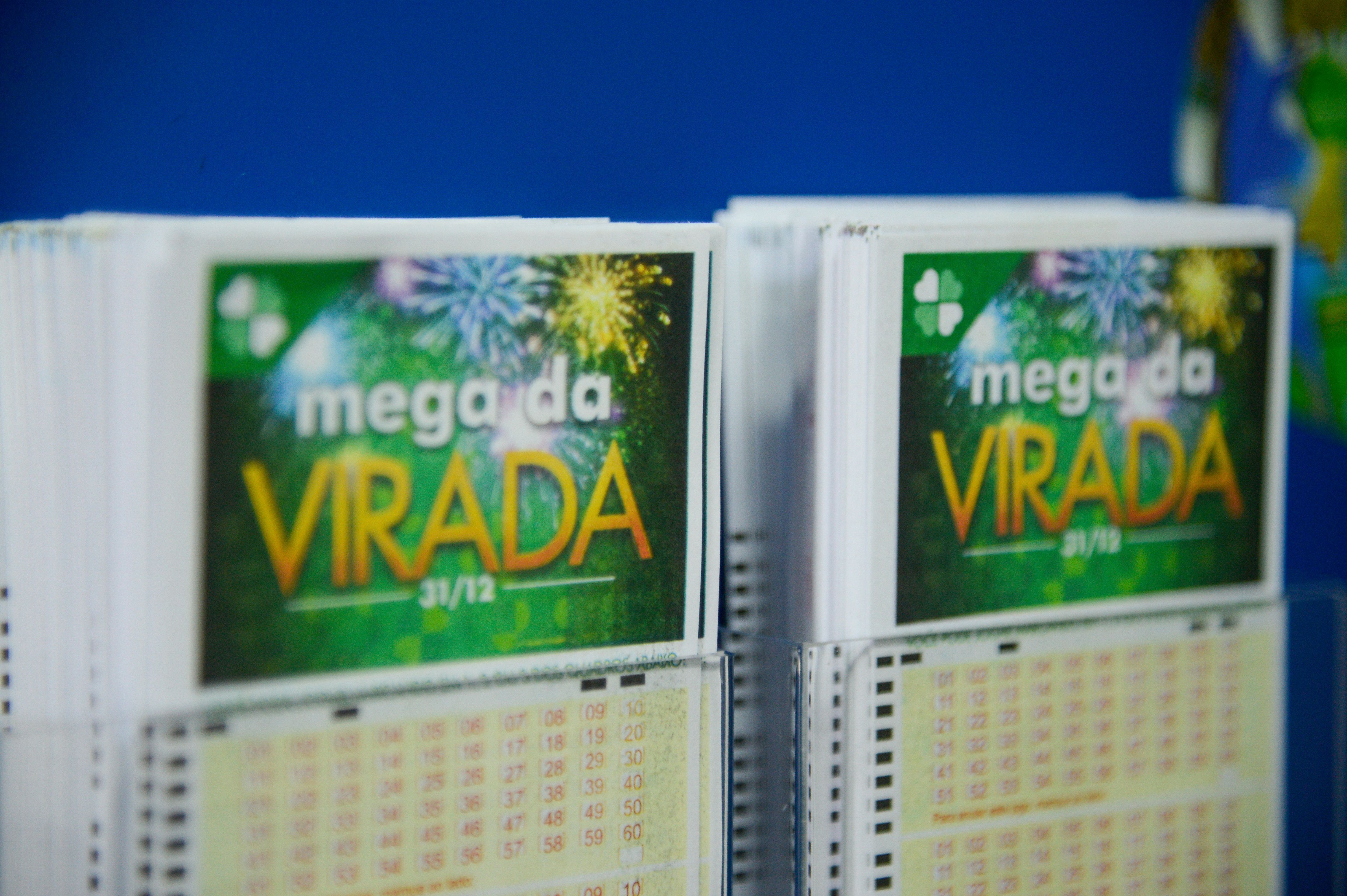 Prêmio de R$ 1 bilhão: Veja curiosidades sobre a Mega da Virada | CNN Brasil