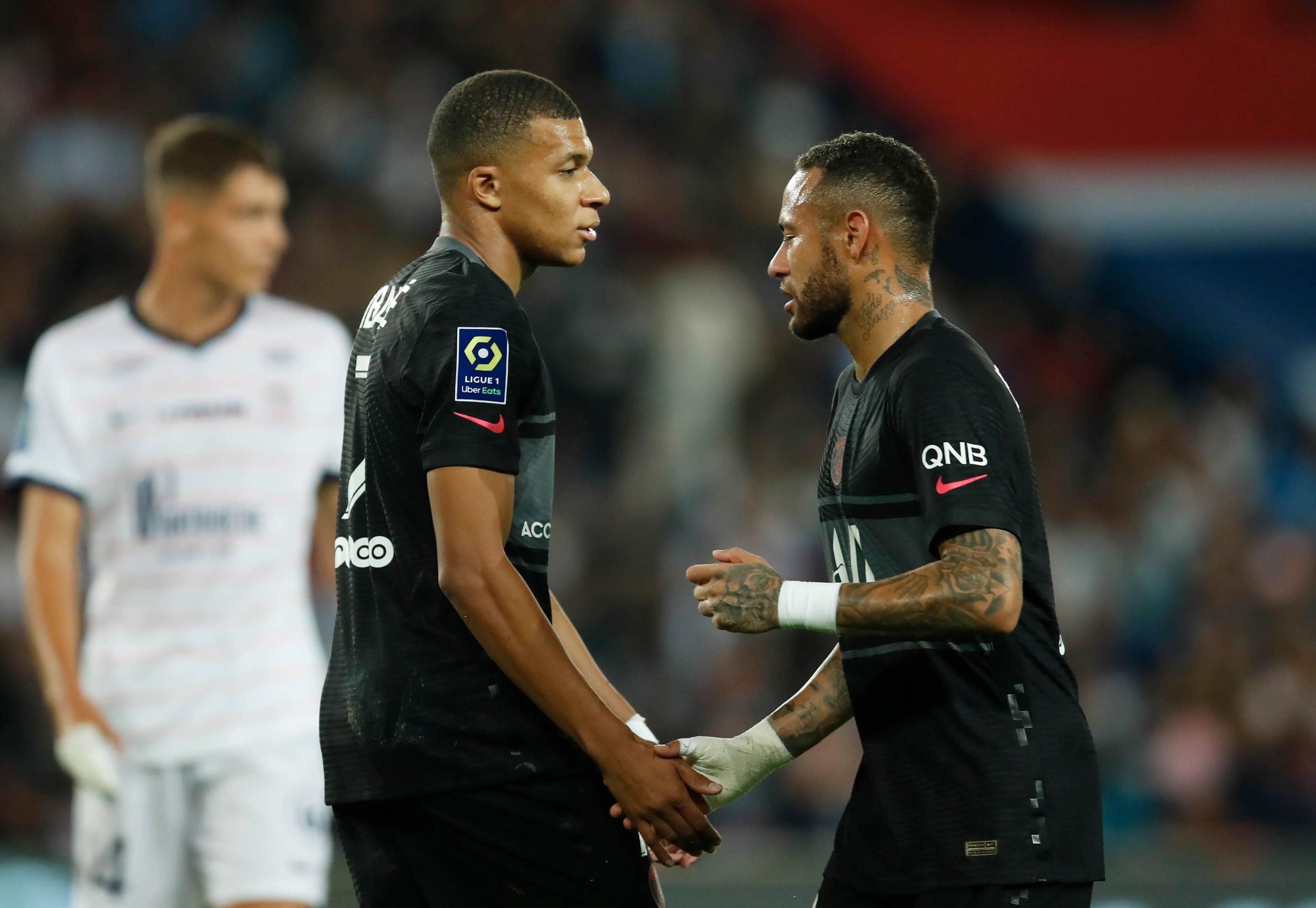 Neymar admite briga com Mbappé: “Ele ficou enciumado”