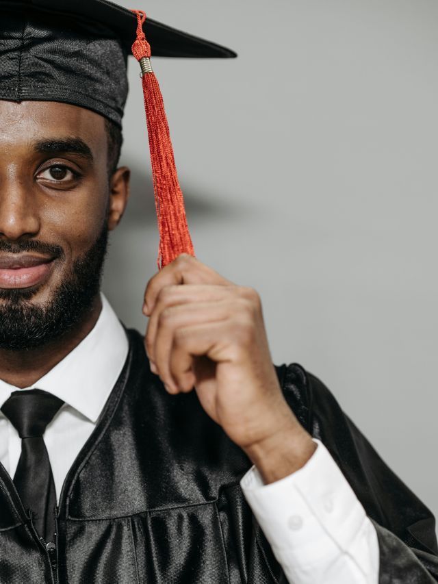 Pós-graduação: veja quais são os tipos – Web Stories CNN Brasil