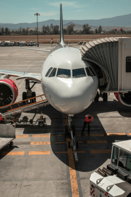 Demanda por viagens aéreas deve dobrar até 2050, aponta relatório