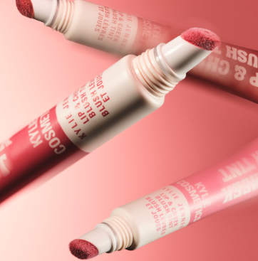 Marca de Kylie Jenner lança três novos produtos labiais; conheça