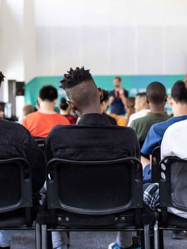 Pisa 2025: Brasil está abaixo de média mundial em aprendizado