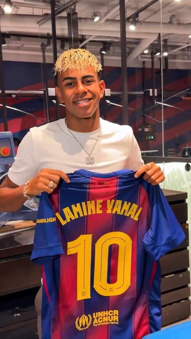 Após polêmica, Lamine Yamal renova com o Barcelona e ganha camisa