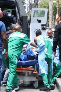 Fila de corpos, arsenal e zona de guerra: veja imagens de operação no RJ