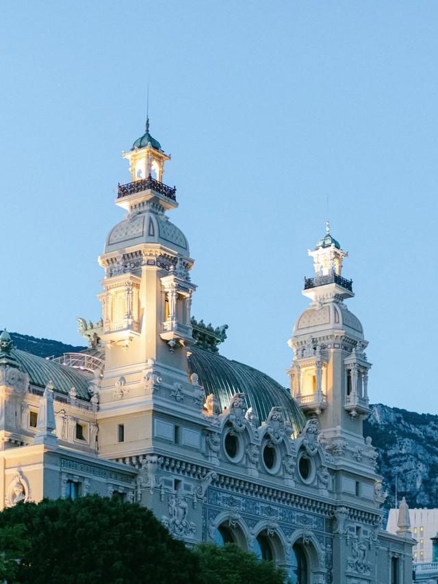 Virginia e Vini Jr. se hospedam em hotel com diárias de R$ 100 mil