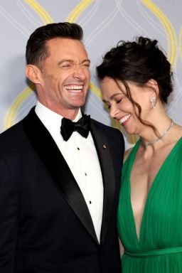 Quem é Sutton Foster, nova namorada de Hugh Jackman