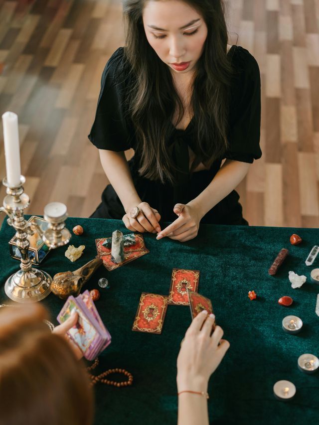 Amor de volta em 7 dias? Descubra mitos por trás de rituais amorosos