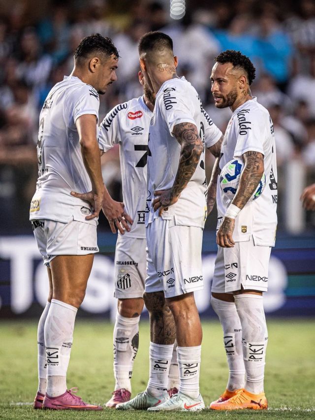 Santos, Vitória e Fortaleza: as chances de rebaixamento no Brasileirão