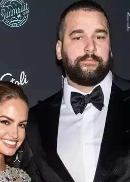 Haley Kalil expõe verdade sobre separação e vida sexual com Matt Kalil
