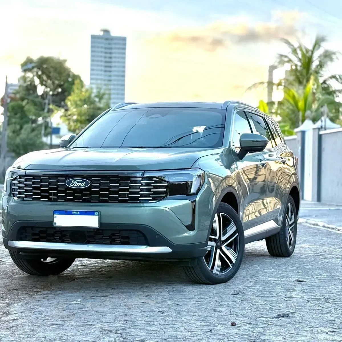 Fiat Argo 2027 será o nome do Grande Panda no Brasil; entenda