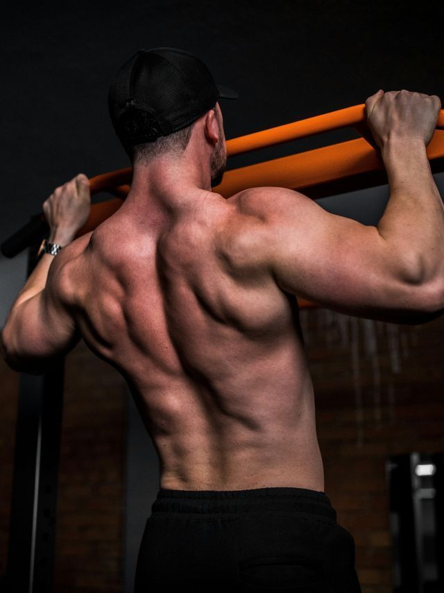 Como fazer exercícios para potencializar o crescimento dos ombros