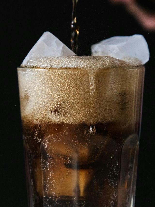 Refrigerante zero é saudável? Entenda os riscos por trás do mito