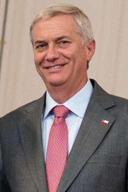 Quem é José Antonio Kast, direitista eleito presidente do Chile