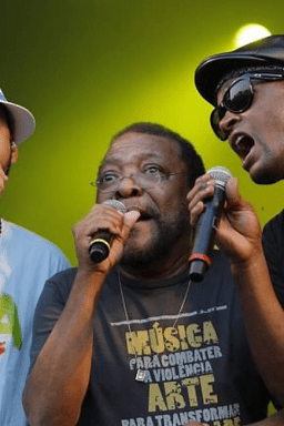 Martinho da Vila e Emicida recebem título de Doutor Honoris Causa