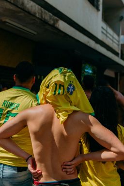 Qual seleção o Brasil enfrentou mais vezes nas Copas? Confira