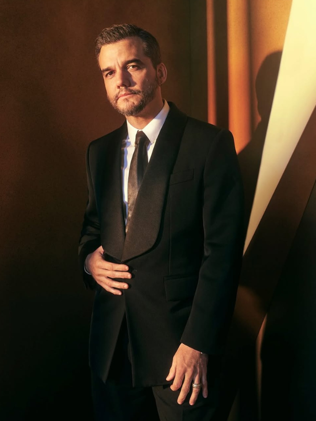 Conheça Ilaria Urbinati, responsável pelos looks de Wagner Moura