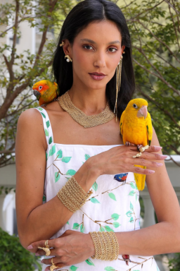 Bordados de artesãs brasileiras se destacam na alta-costura de Paris