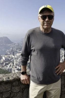 Ancelotti escolhe melhores do ano com restaurante carioca e Cristo Redentor