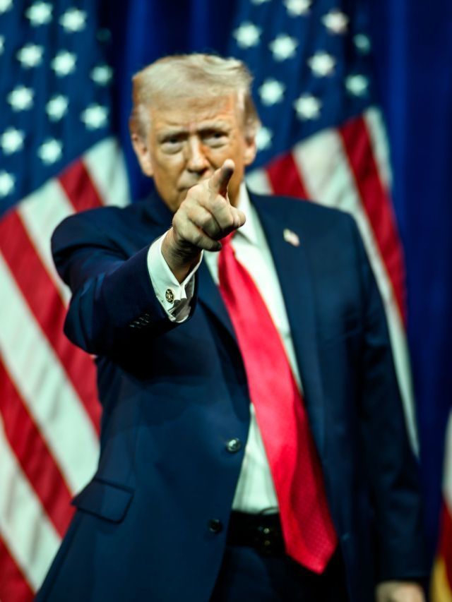Trump diz que deixou instruções para atacar Irã caso seja assassinado