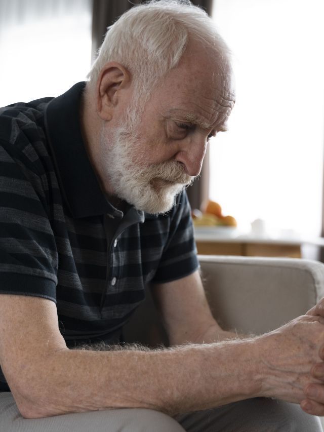 Uso de canetas emagrecedoras por idosos requer cuidados, diz geriatra