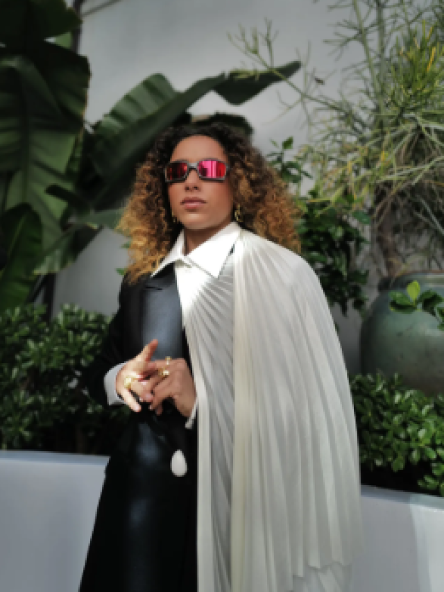 De óculos Juliet, Alice Carvalho leva moda brasileira ao Globo de Ouro