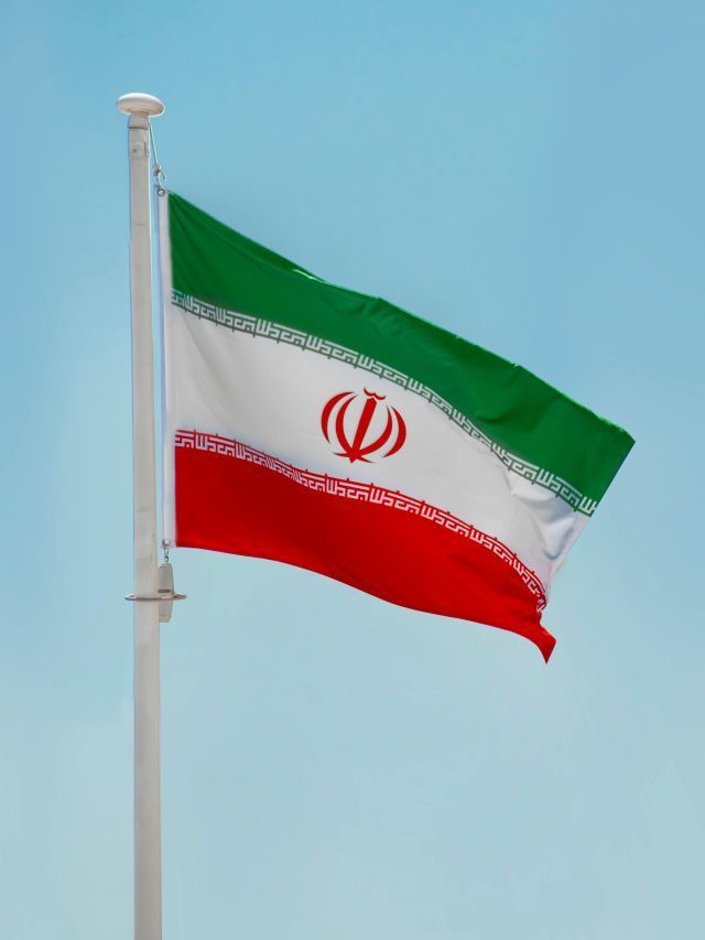 Entenda a onda de protestos no Irã e o impacto para o regime