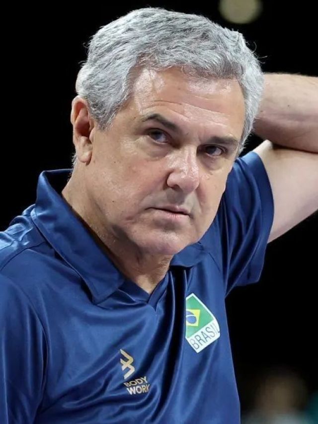 Bicampeã olímpica de vôlei revela briga com Zé Roberto: “Um ano sem falar”