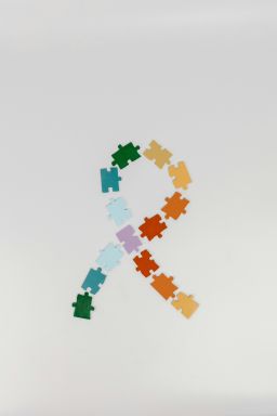 Genética pode influenciar idade do diagnóstico de autismo, diz estudo