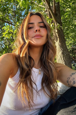 Bad Bunny: quem é Gabriela Berlingeri, ex que acompanha o cantor em SP