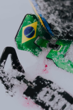 Brasil se torna o terceiro país do Hemisfério Sul a ganhar medalha na neve